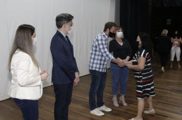 Foto - 27/10/21 - Homenagem aos Aposentados e Pensionistas - Teatro Juarez Machado