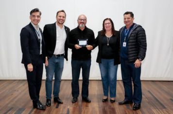 Foto - 01/06/22 - Homenagem dos Aposentados e Pensionistas - Tetro Juarez Machado