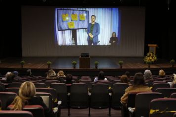 Foto - 29/06/21 -Homenagem aos Aposentados e Pensionistas - Tetro Juarez Machado