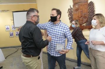 Foto - 15/12/21 - Homenagem de Aposentados e Pensionistas realizada Prefeitura Municipal de Joinville  