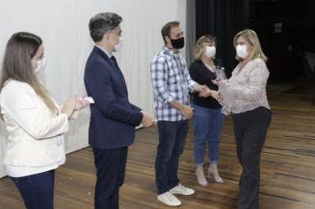 Foto - 27/10/21 - Homenagem aos Aposentados e Pensionistas - Teatro Juarez Machado