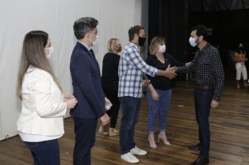 Foto - 27/10/21 - Homenagem aos Aposentados e Pensionistas - Teatro Juarez Machado