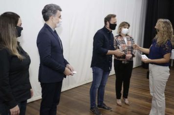 Foto - 21/09/21 - Homenagem aos Aposentados e Pensionistas - Teatro Juarez Machado