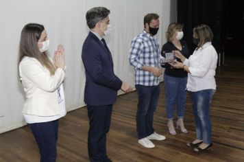 Foto - 27/10/21 - Homenagem aos Aposentados e Pensionistas - Teatro Juarez Machado