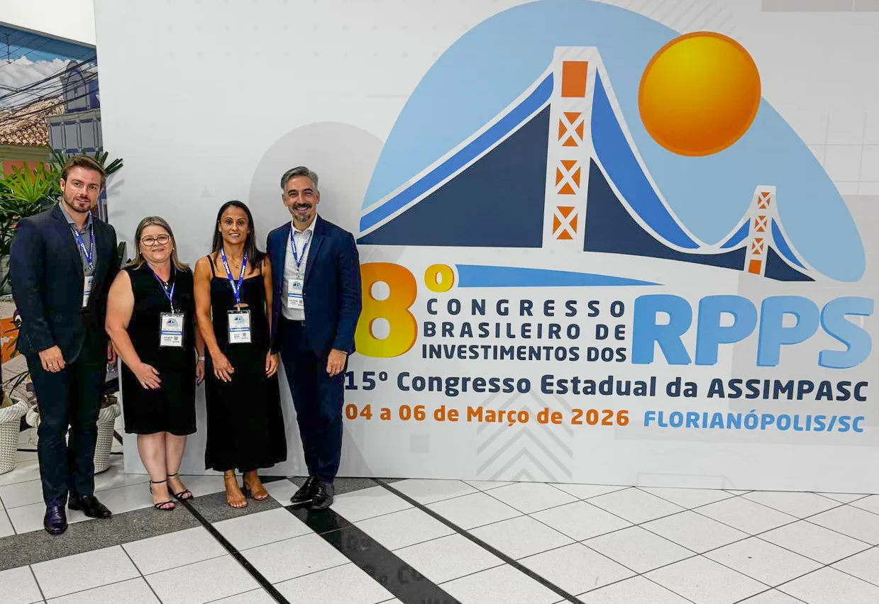 Servidores do Ipreville participam de Congresso sobre Investimentos dos RPPS